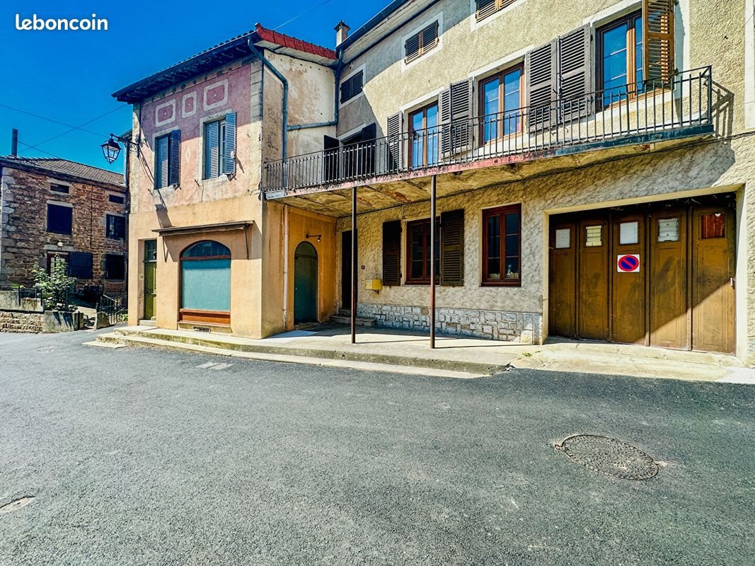 Maison à vendre, 153m², Ambierle
