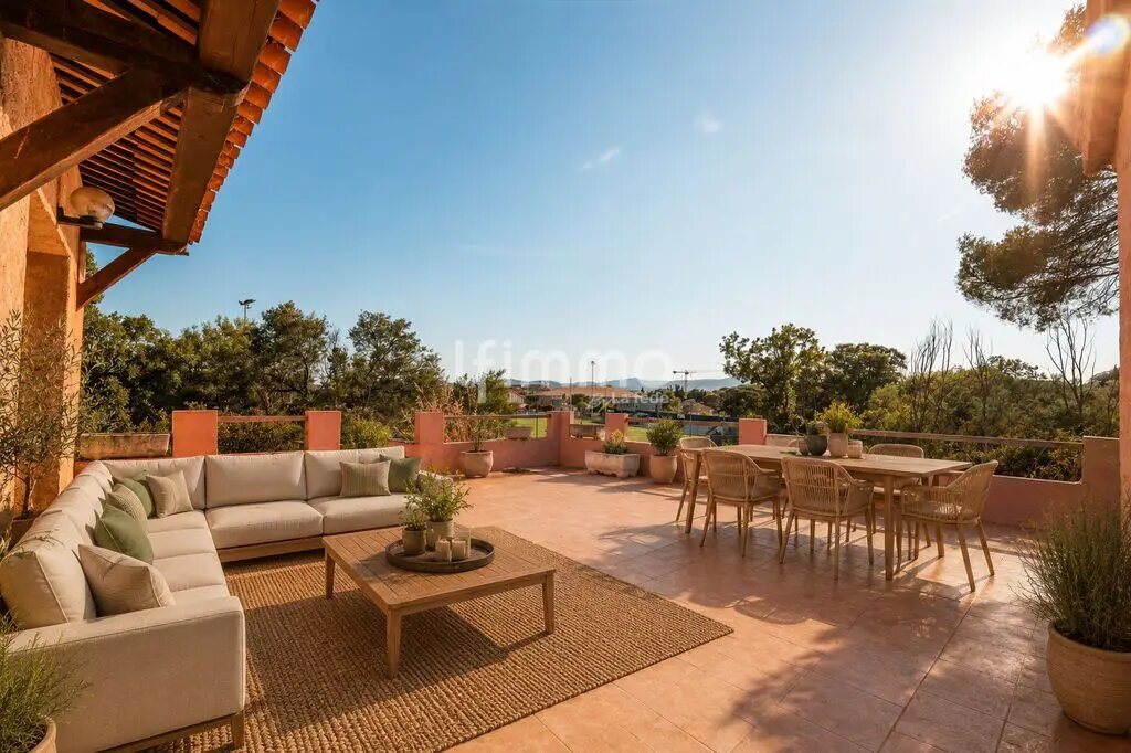 Maison à vendre, 213m², Saint-Raphaël