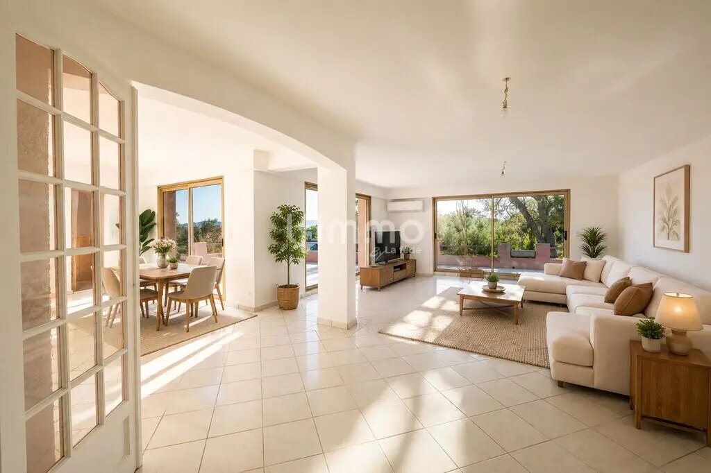 Maison à vendre, 213m², Saint-Raphaël