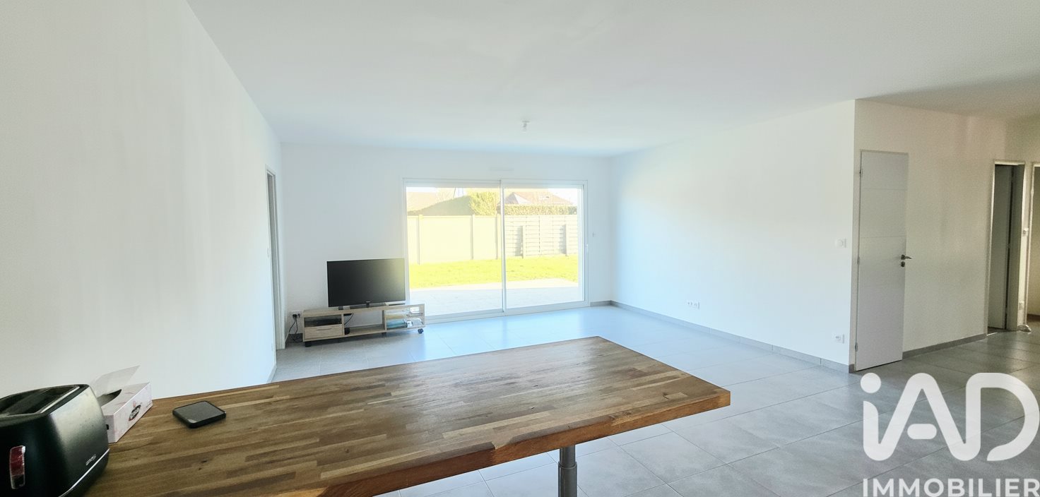 Maison à vendre, 92m², Barjouville