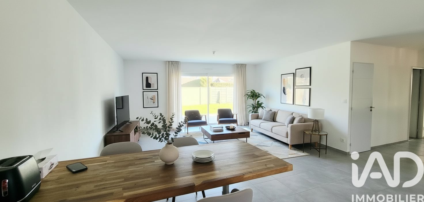 Maison à vendre, 92m², Barjouville