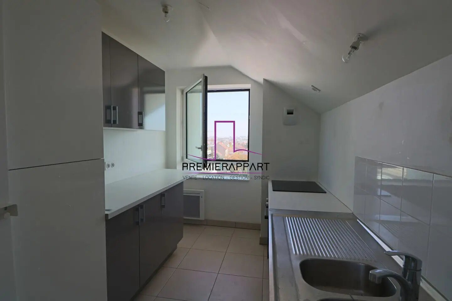 Appartement à louer, 78m², Houilles