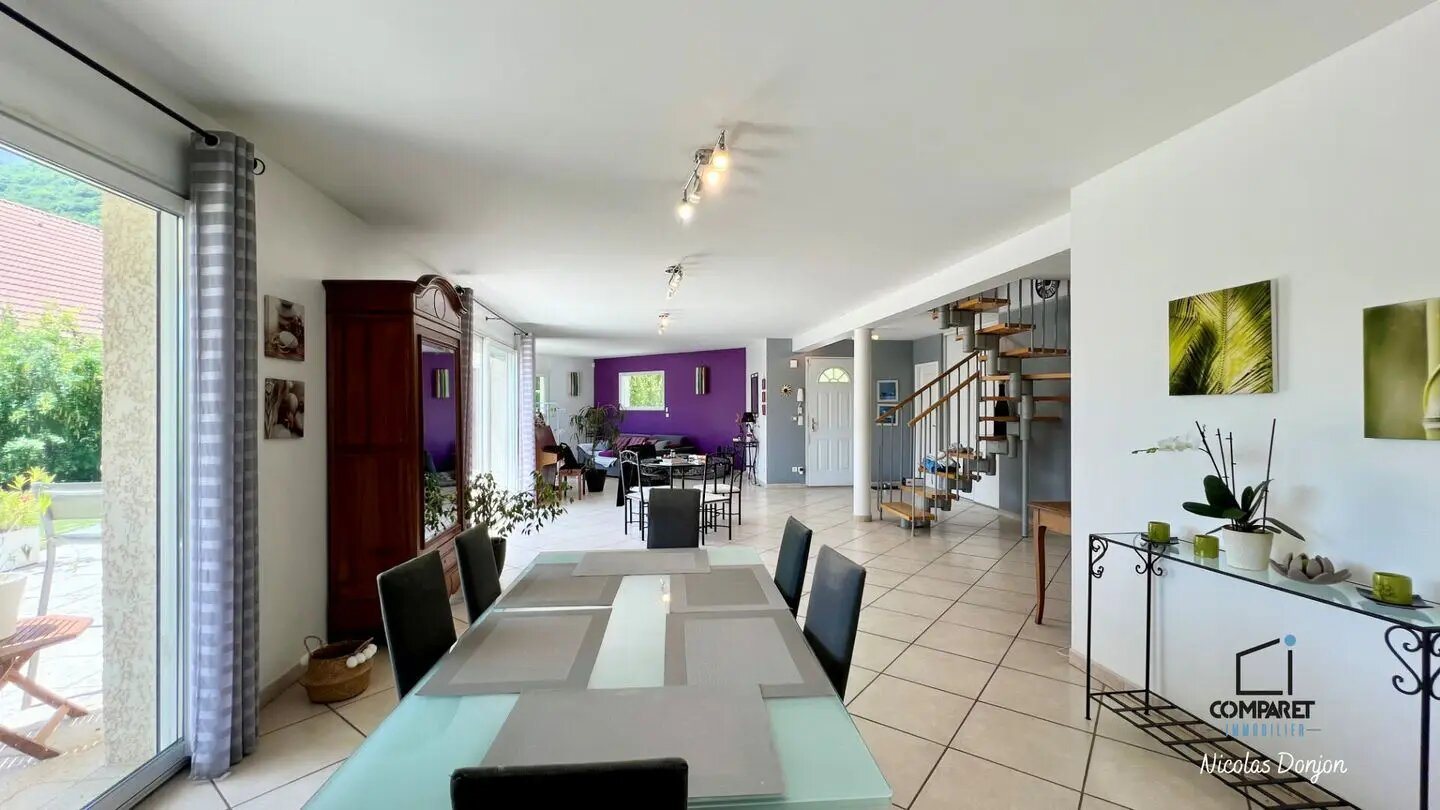 Maison à vendre, 219m², Chapareillan
