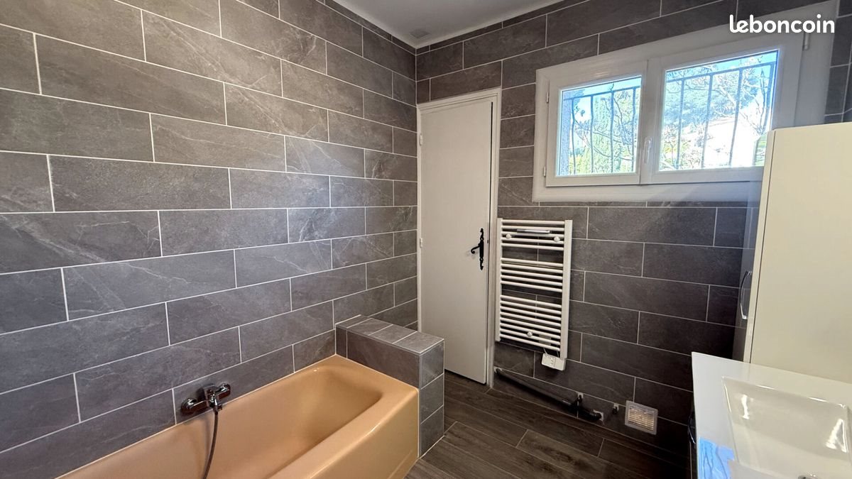 Appartement à louer, 104m², Sausset-les-Pins