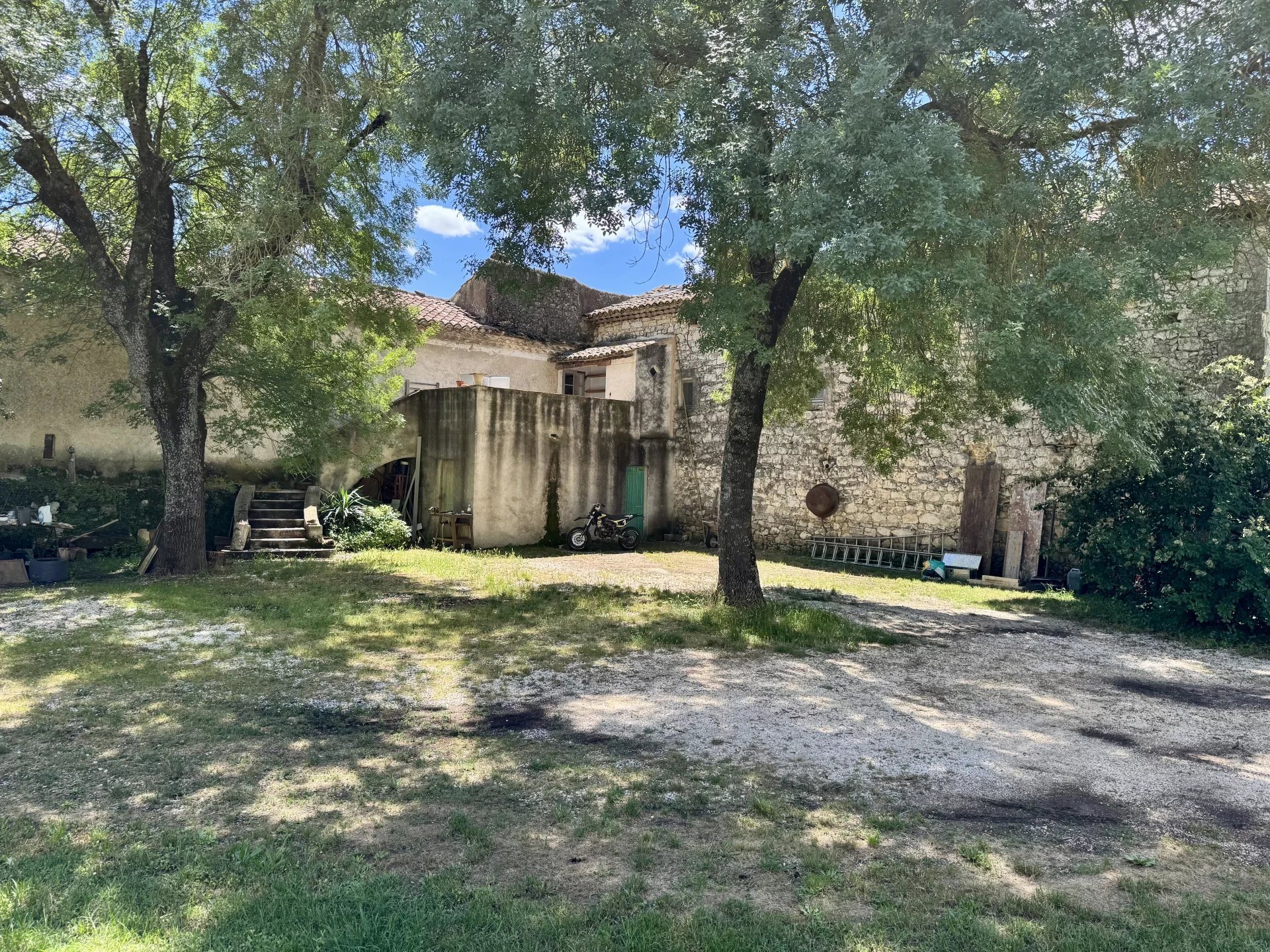 Maison à vendre, 300m², Saint-Chaptes
