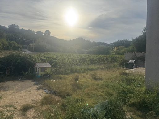 Castelnau-Valence (Gard)