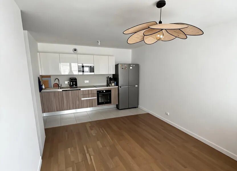Appartement à louer, 69m², Romainville