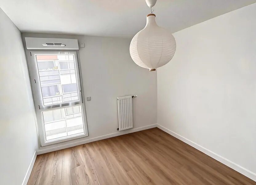 Appartement à louer, 69m², Romainville