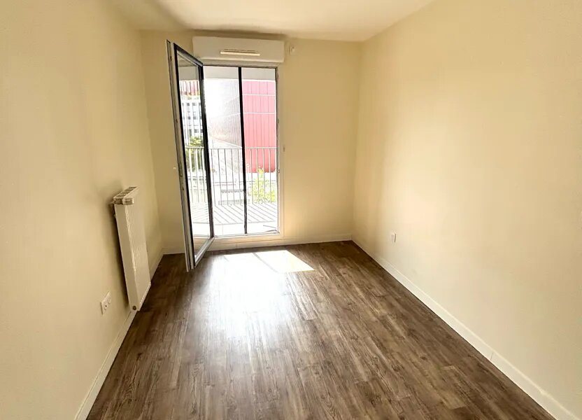 Appartement à louer, 61m², Romainville
