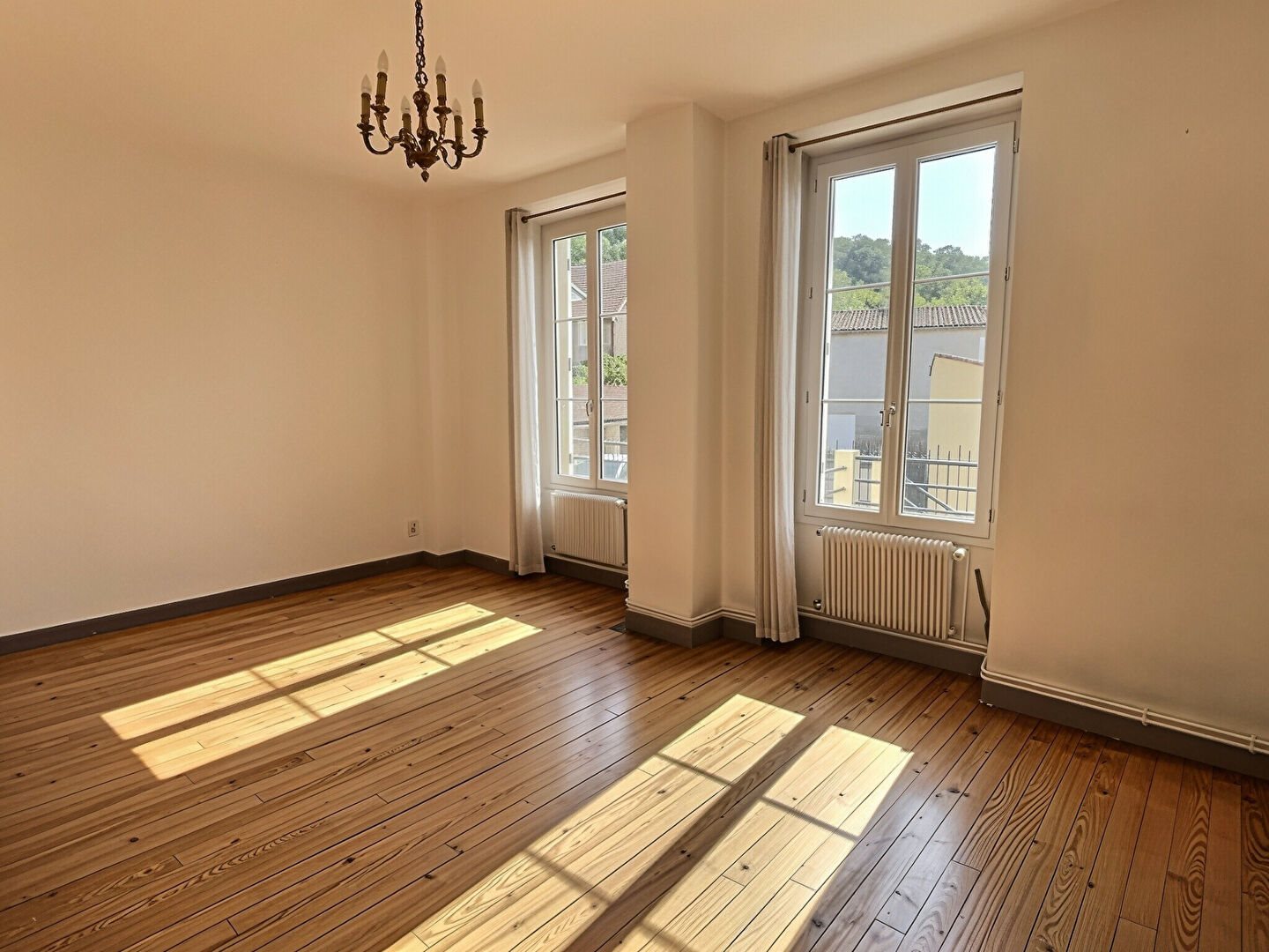 Appartement à louer, 77m², Figeac