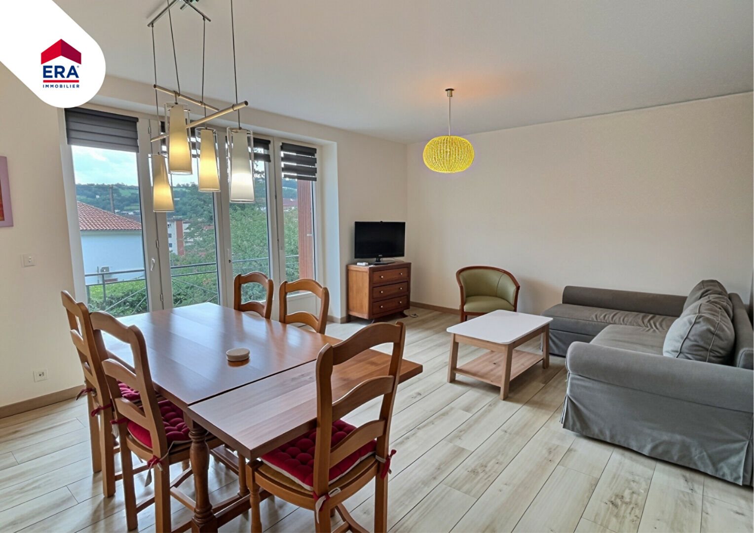Appartement à louer, 97m², Figeac