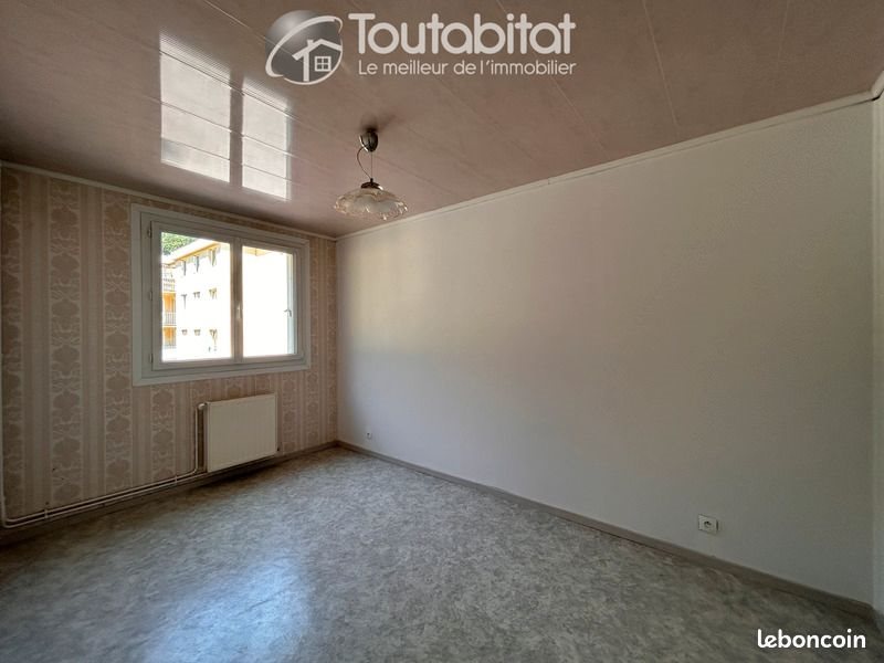 Appartement à louer, 70m², Nouzonville