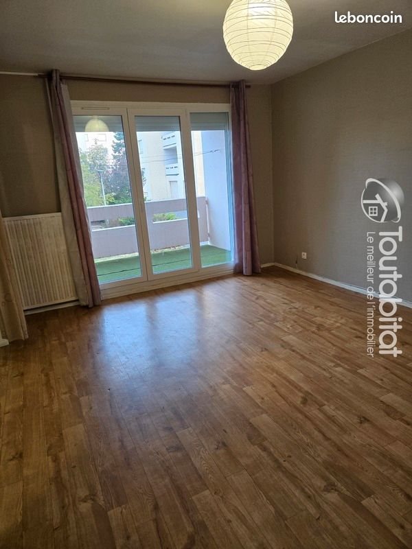 Appartement à louer, 67m², Givet