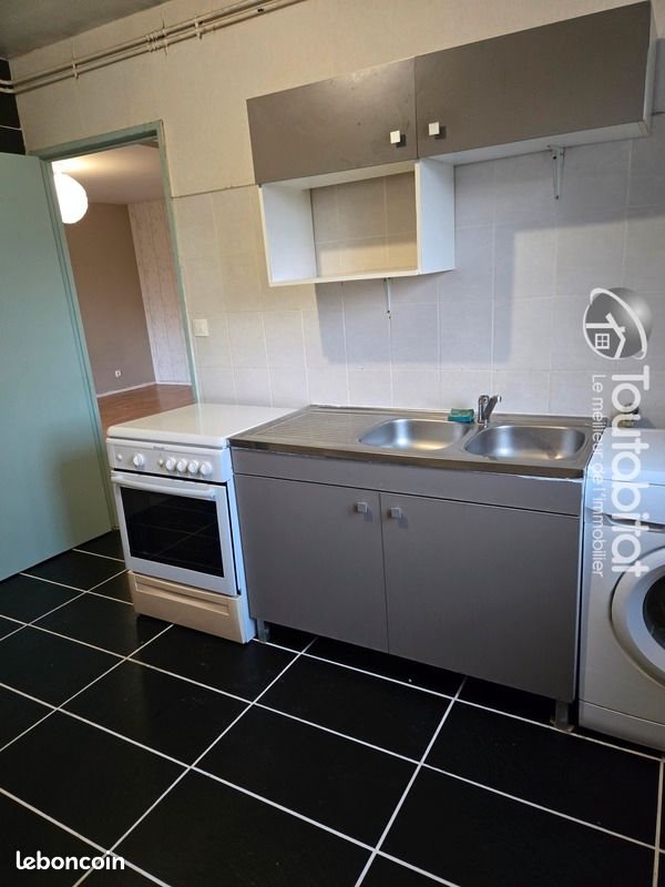 Appartement à louer, 67m², Givet