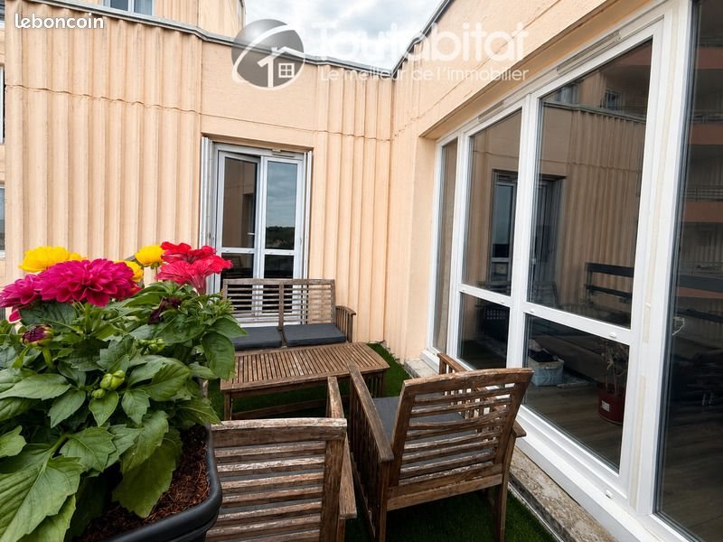 Appartement à vendre, 83m², Sedan