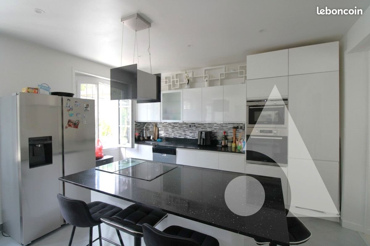 Maison à vendre, 156m², Pont-Sainte-Maxence
