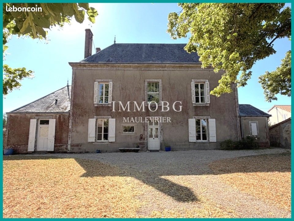Maison à vendre, 297m², Nueil-les-Aubiers