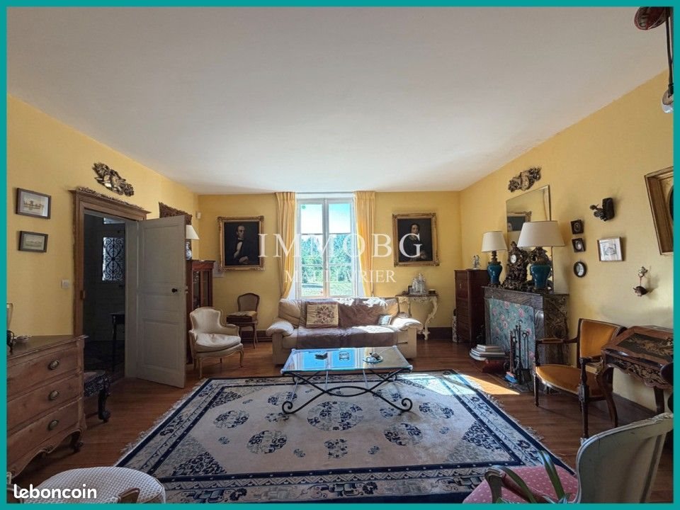 Maison à vendre, 297m², Nueil-les-Aubiers
