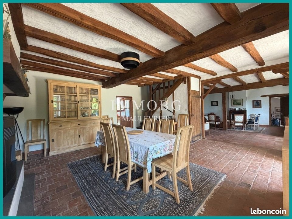 Maison à vendre, 230m², Yzernay
