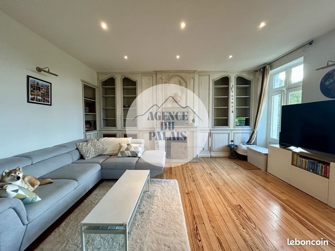 Appartement à louer, 140m², Pau