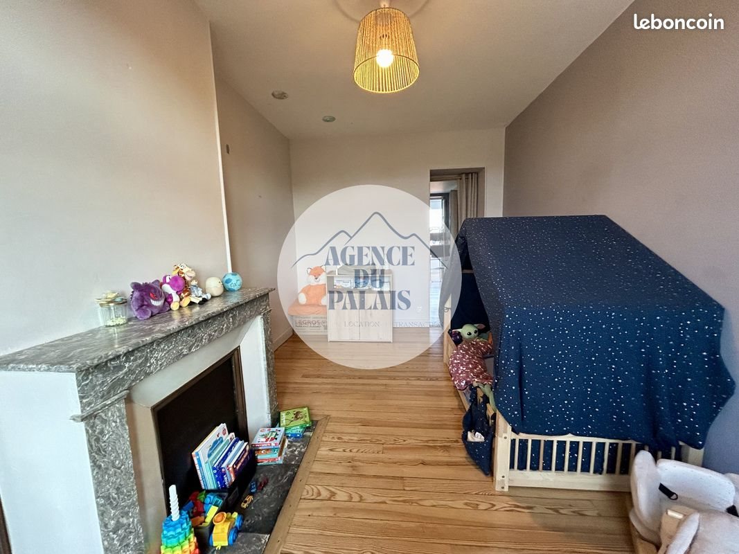 Appartement à louer, 140m², Pau
