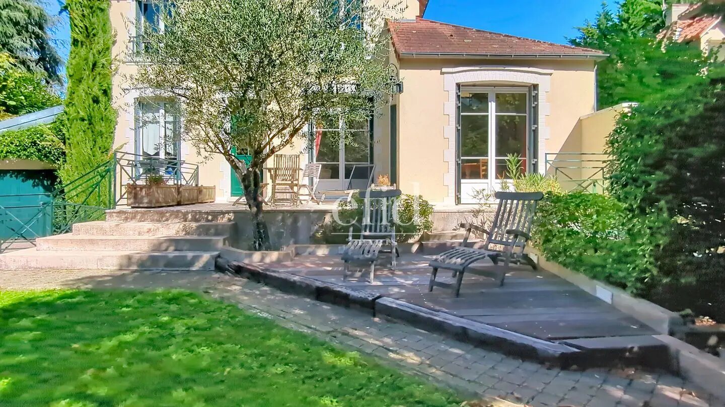 Maison à vendre, 220m², La Celle-Saint-Cloud