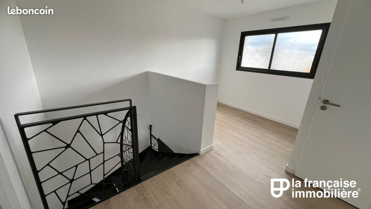 Maison à louer, 126m², Chevaigné