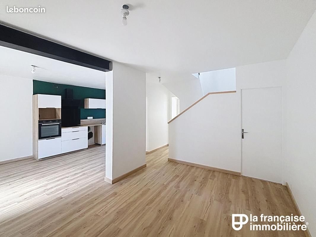 Maison à louer, 69m², Baguer-Morvan