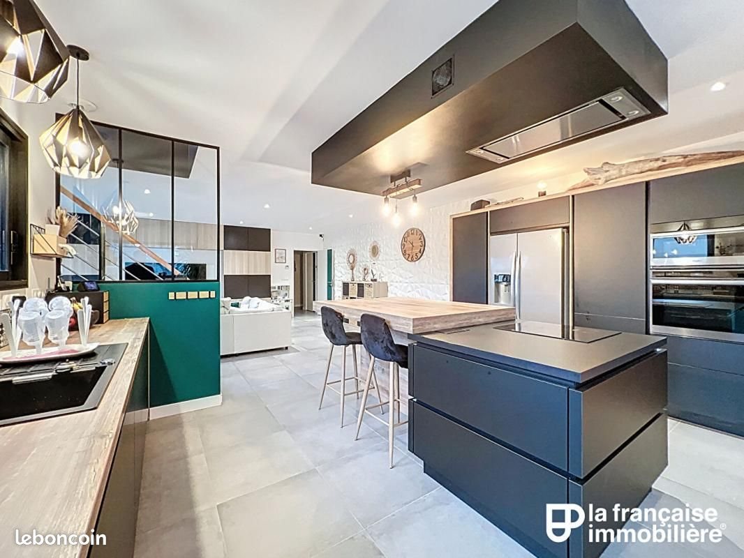 Maison à vendre, 232m², Parthenay-de-Bretagne