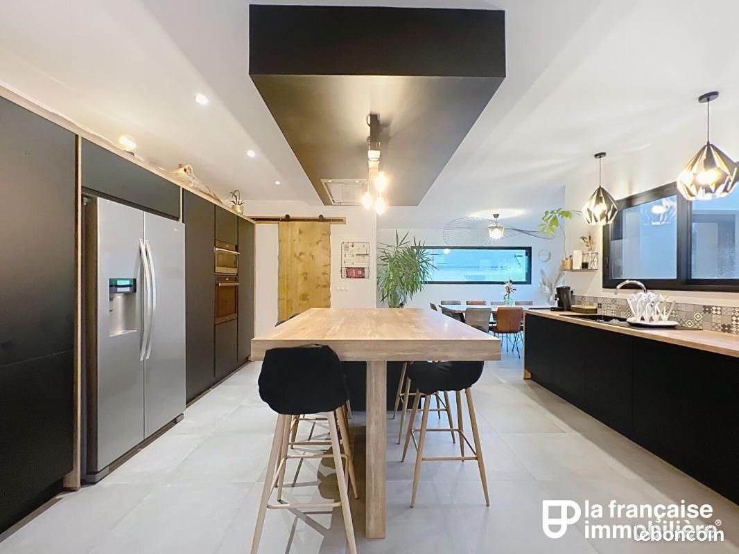 Maison à vendre, 232m², Parthenay-de-Bretagne