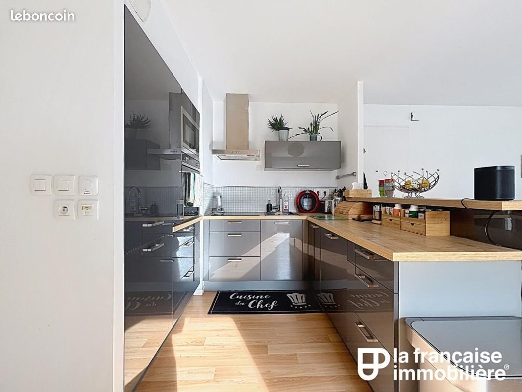 Appartement à louer, 65m², La Mézière