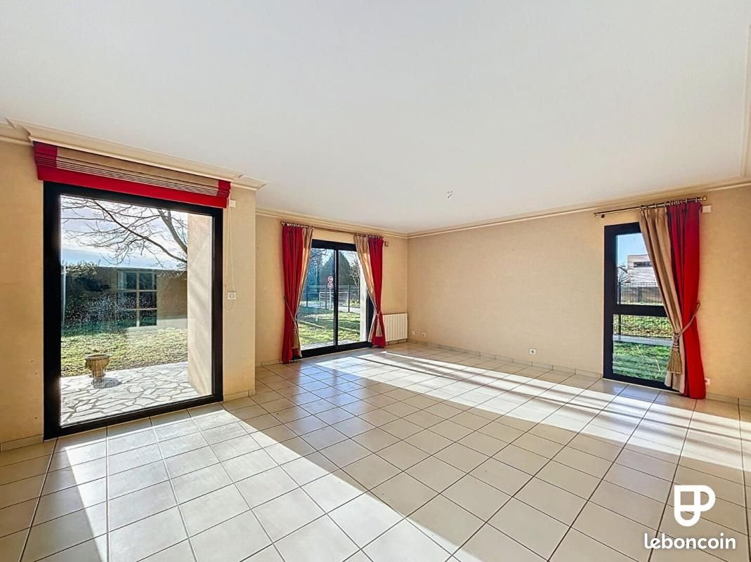 Maison à louer, 177m², Mordelles