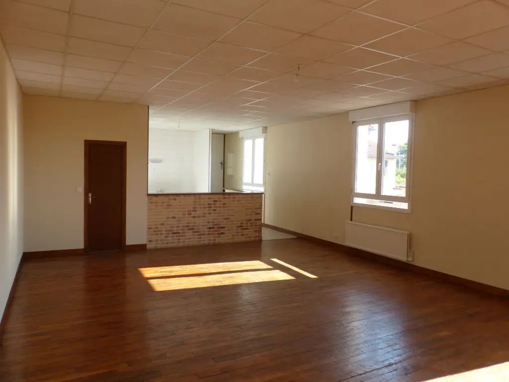 Appartement à louer, 100m², Cosne-Cours-sur-Loire