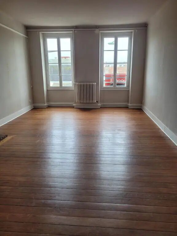 Appartement à louer, 85m², Cosne-Cours-sur-Loire