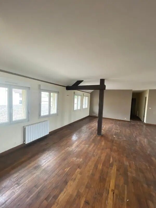 Appartement à louer, 129m², Cosne-Cours-sur-Loire