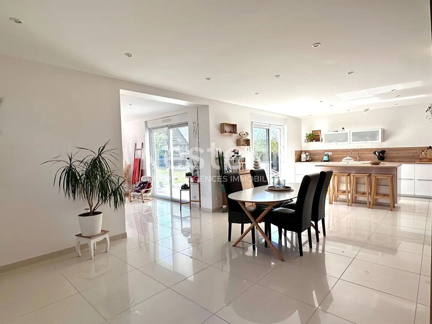 Maison à vendre, 129m², Saint-Père-Marc-en-Poulet