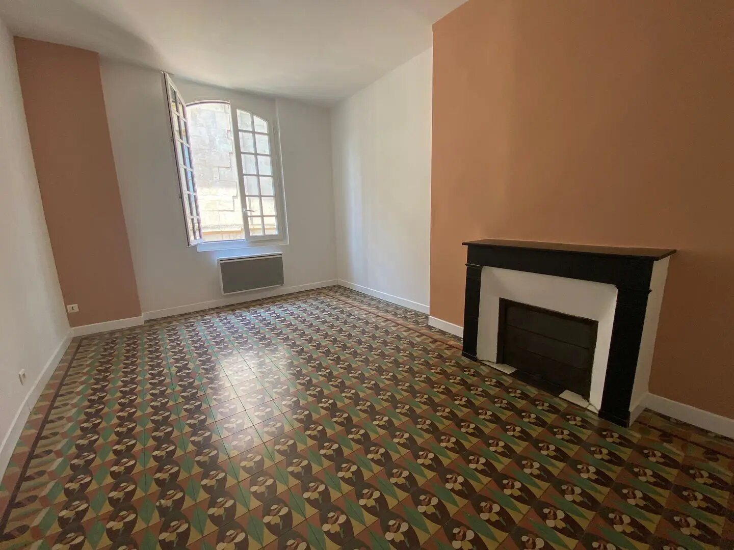 Appartement à vendre, 65m², Arles