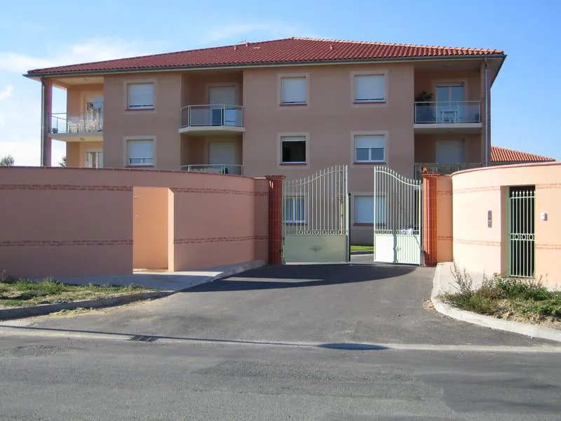 Appartement à louer, 70m², Saint-Juéry