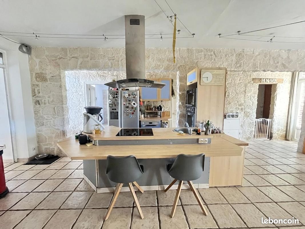 Maison à vendre, 117m², Arthès