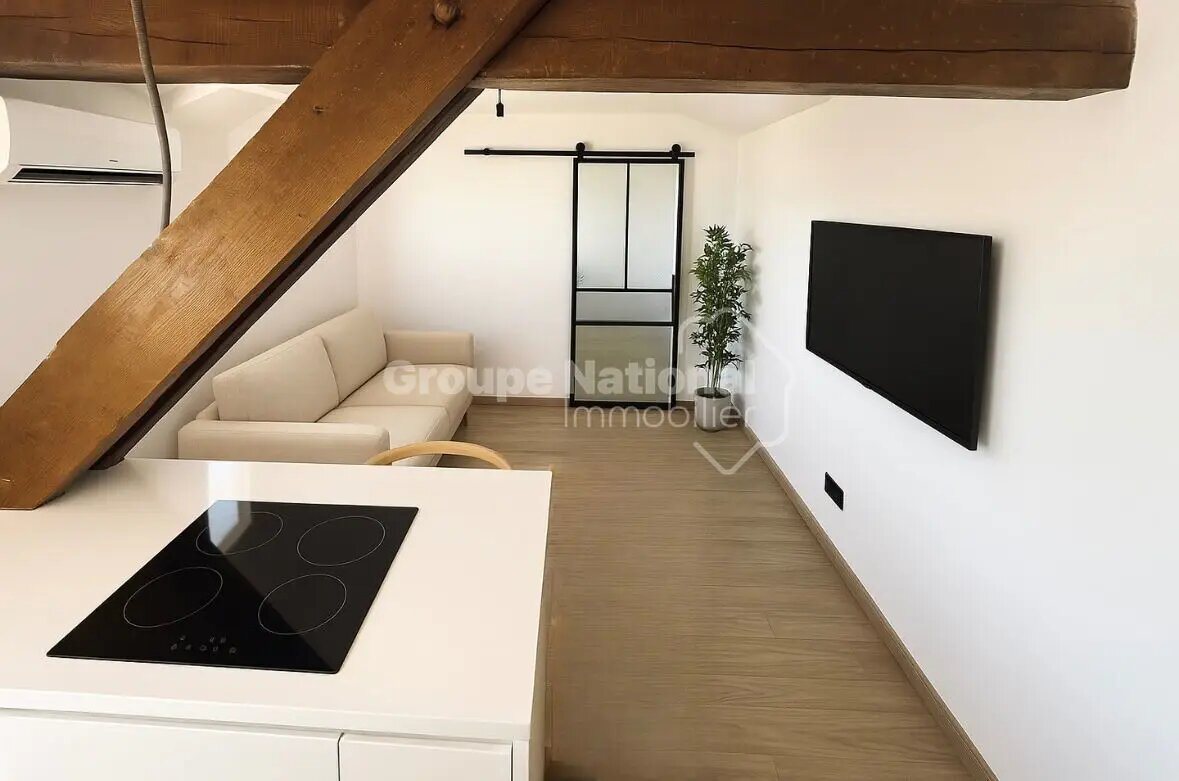 Appartement à louer, 28m², Marseille 8ème