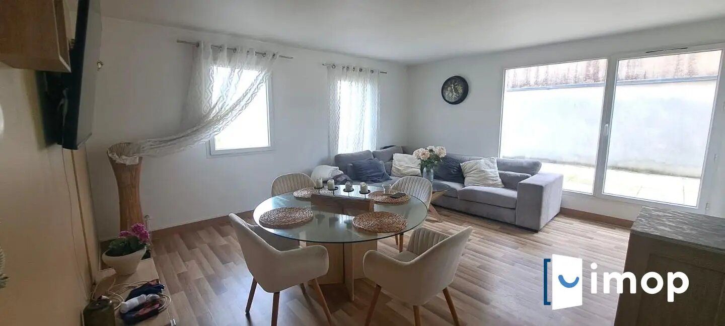Appartement à vendre, 79m², Cergy