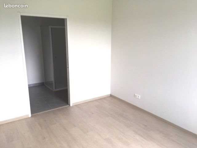 Appartement à louer, 38m², Saint-Max