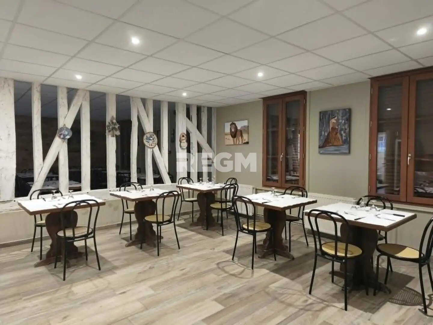 Maison à vendre, 360m², Saint-Léger-près-Troyes