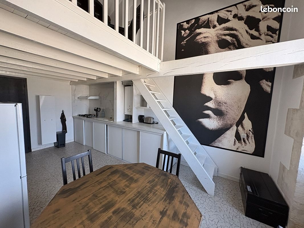 Appartement à louer, 42m², Nîmes