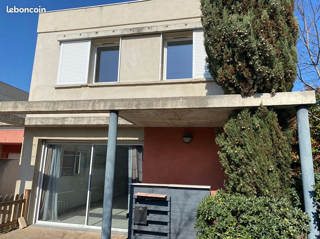 Maison à louer, 99m², Calvisson