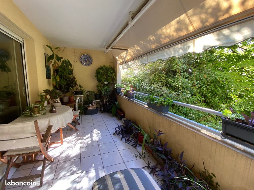 Appartement à louer, 90m², Nîmes