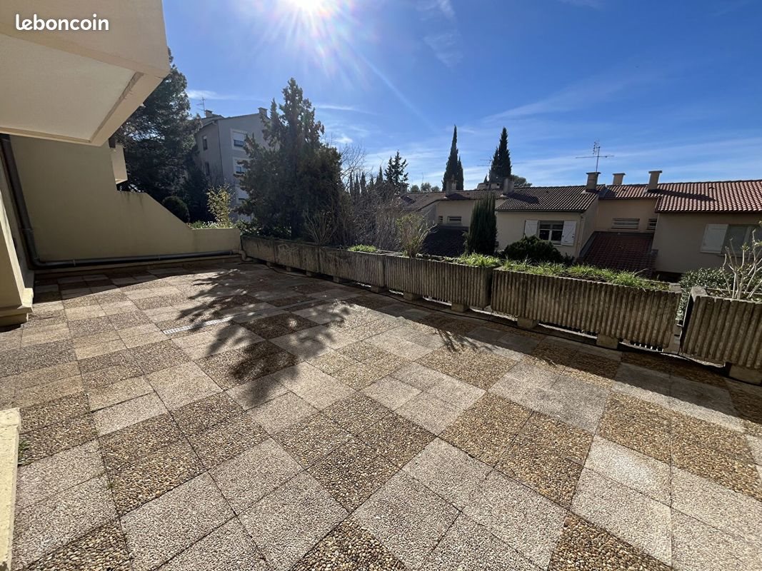 Appartement à louer, 51m², Nîmes