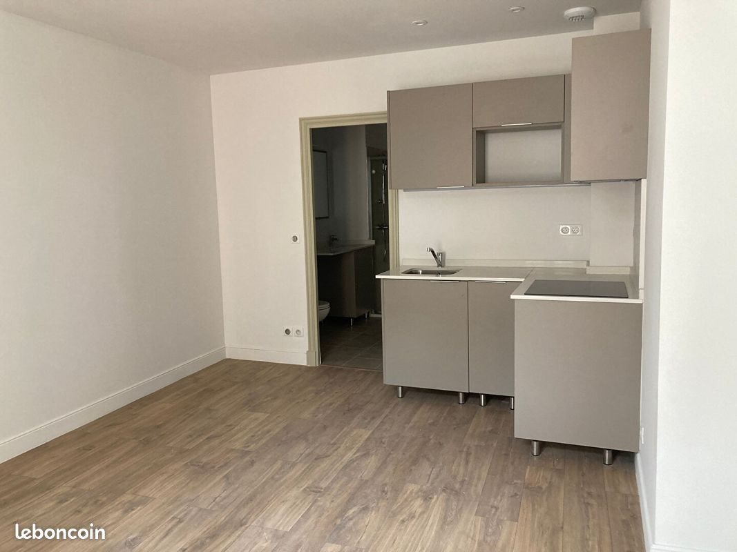 Appartement à louer, 36m², Nîmes