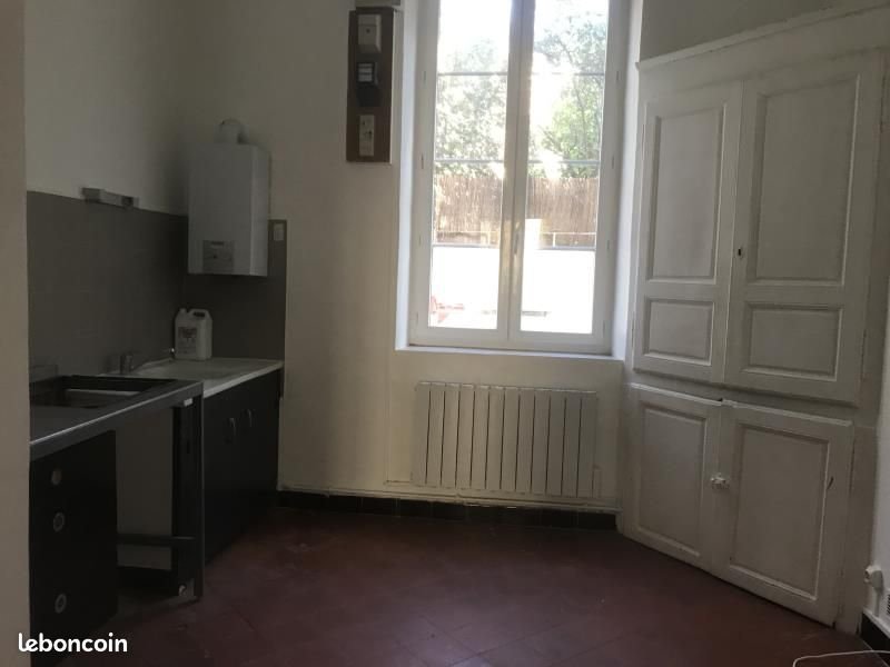Appartement à louer, 39m², Nîmes