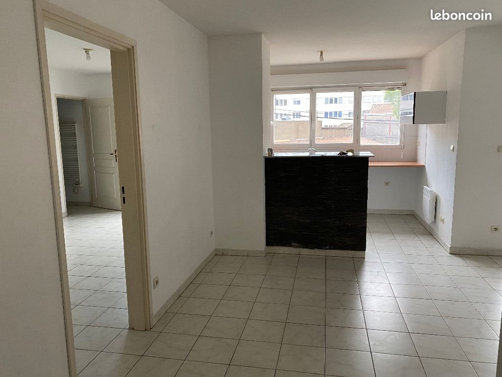 Appartement à louer, 56m², Nîmes